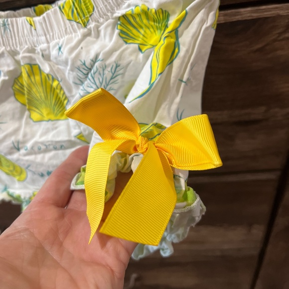 Toddler Girl Beach Outfit - Picture 7 of 8